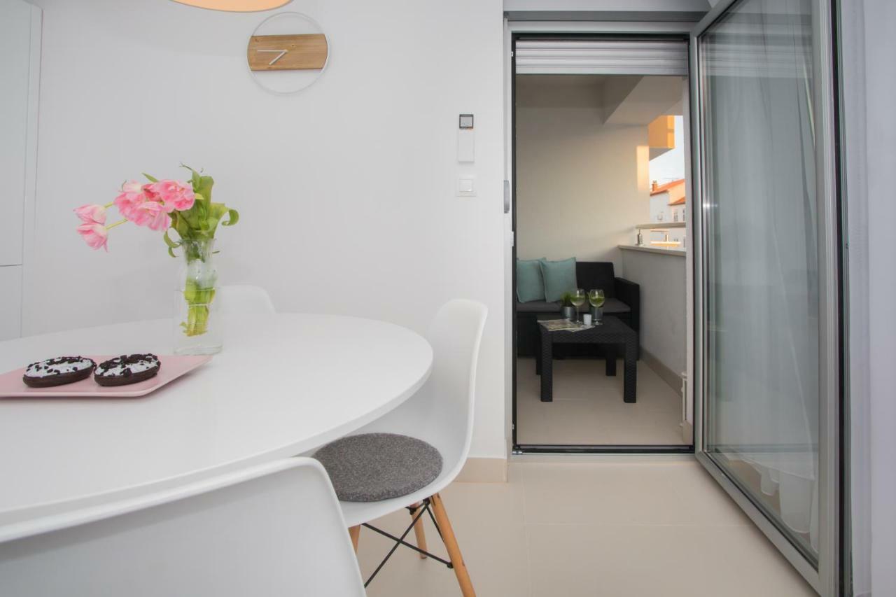 Apartment Luni Primosten Exterior photo