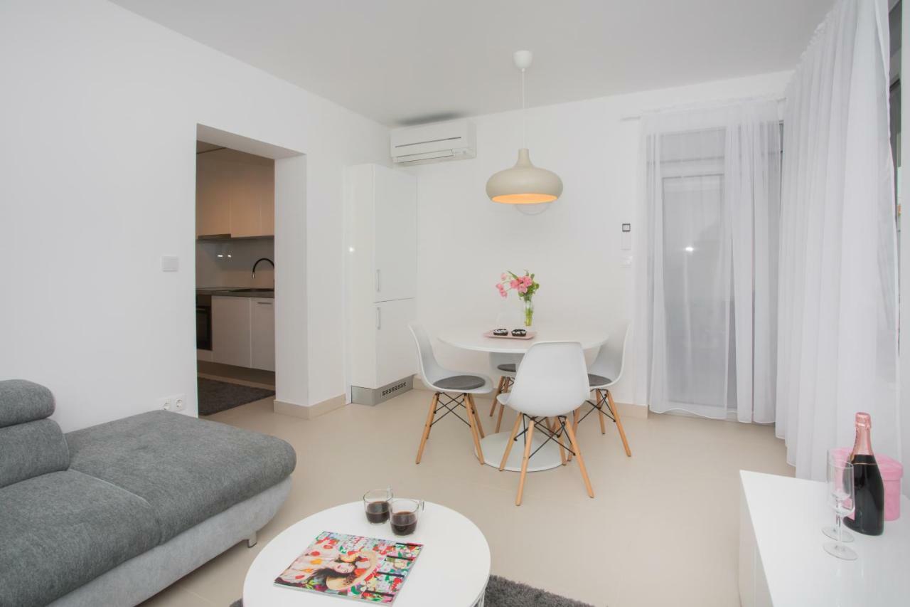 Apartment Luni Primosten Exterior photo